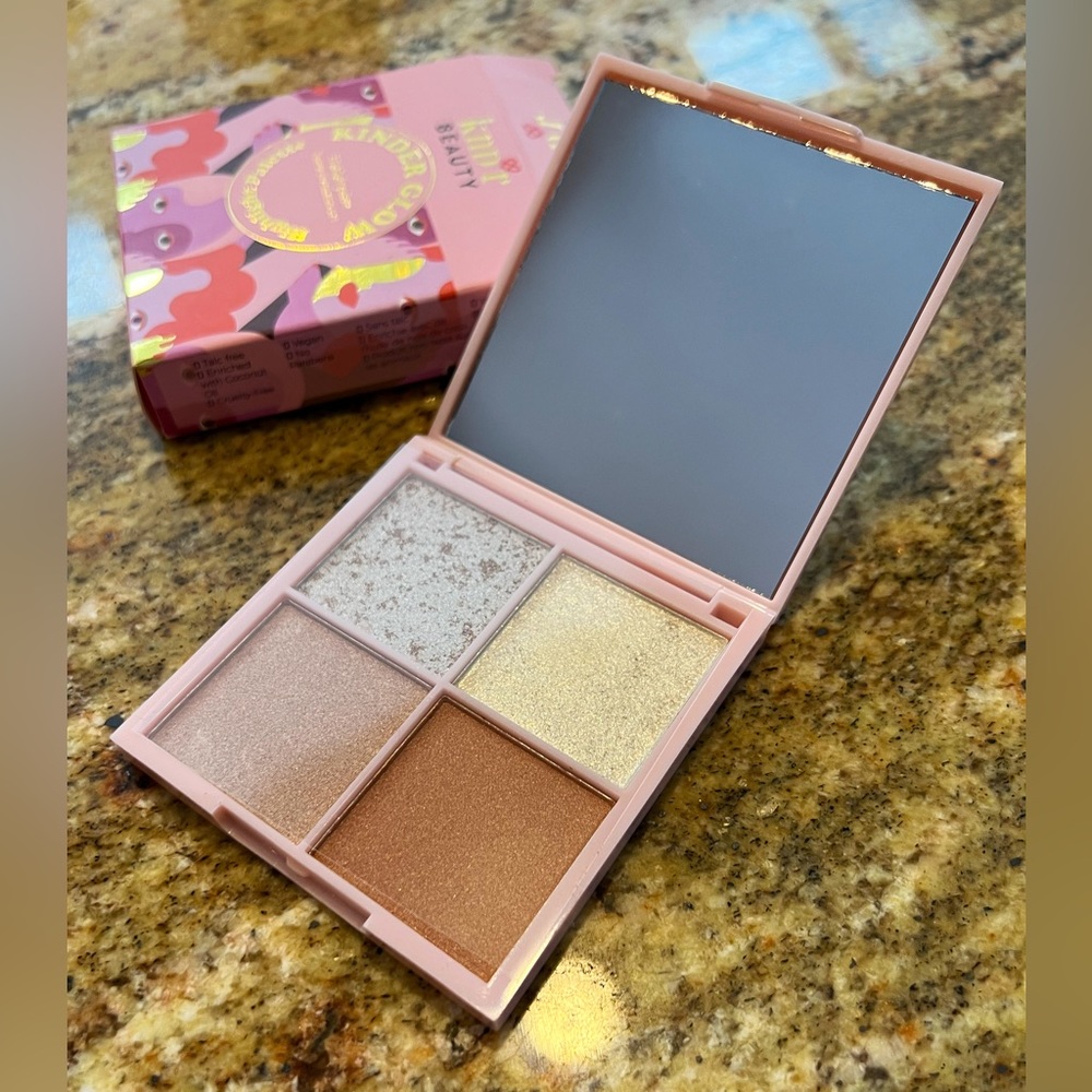 Kndr Beauty Kinder Glow Highlight Palette